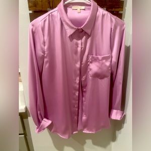 Women’s size XS lavender Skies are Blue button down shirt, never worn